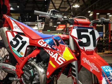GMR62823.jpg